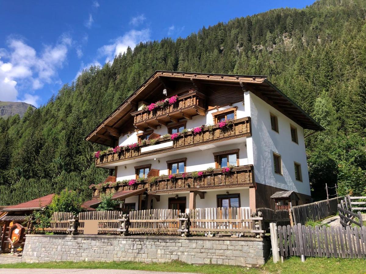 Haus Waldruhe Hotel Mallnitz Exterior photo